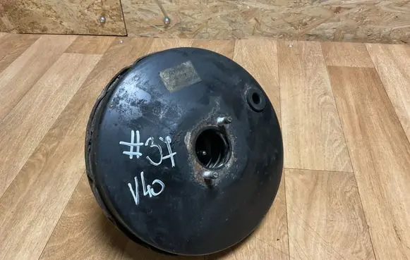 Volvo S40, V40 Brake booster 30884422