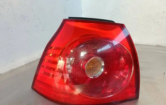 Volkswagen Golf V Rear/tail lights