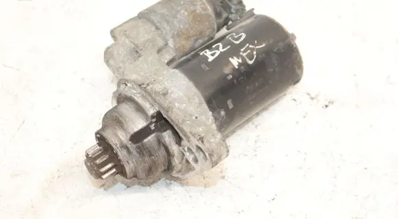 Volkswagen PASSAT CC Starter motor 02Z911023E