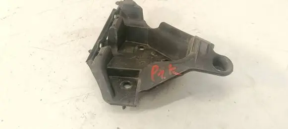Volvo XC60 Front bumper mounting bracket 30764618