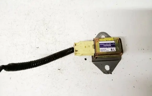Toyota Land Cruiser (J120) Airbag deployment crash/impact sensor 8983360010 89833-60010