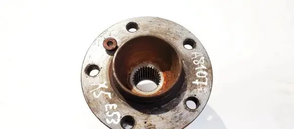 BMW X5 E53 Rear wheel hub