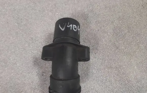 Mercedes-Benz C W203 Engine coolant pipe/hose A2712001256 2712001256
