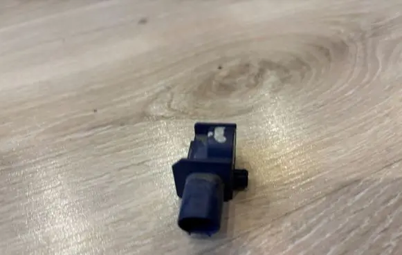 Mercedes-Benz C W204 Airbag deployment crash/impact sensor A2128204926 2128204926