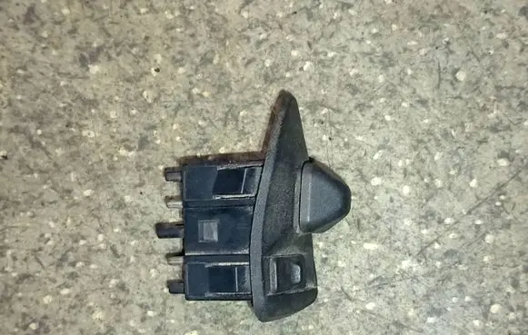 BMW 3 E36 Wing mirror switch 1387281 03200003