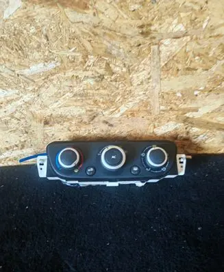 Renault Scenic III - Grand scenic III Climate control unit T1001786Q