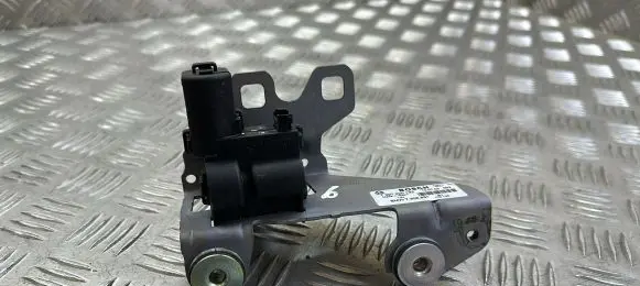 BMW 3 F30 F35 F31 Tailgate window lock/catch/latch 7308831