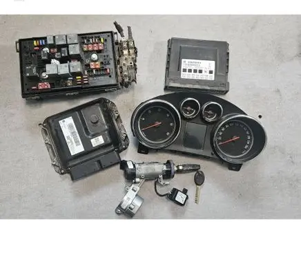 Opel Astra J Engine ECU kit and lock set 55575315 MB2758009553 13334628