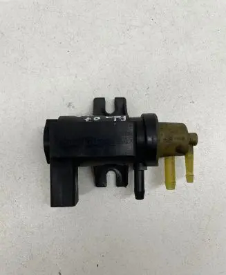 Volkswagen Polo Vacuum valve 1K0906627A 08T017 70086800