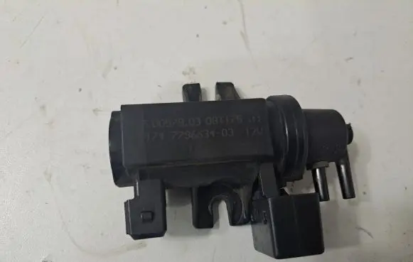 BMW X5 E70 Turbo solenoid valve 7796634 2247906