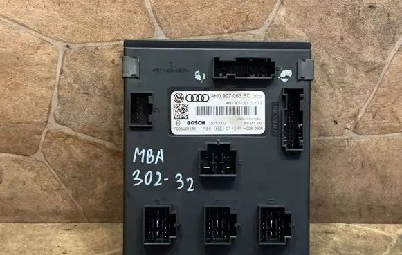Audi A8 S8 D4 4H Central body control module 4H0907063