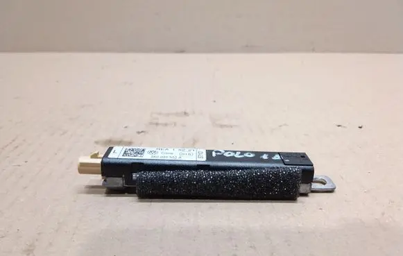 Volkswagen Polo V 6R Aerial antenna amplifier 5K0035552A