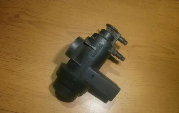 Ford Mondeo MK II Turbo solenoid valve F0TEA1A
