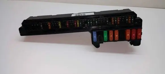 BMW 5 E60 E61 Fuse module 6957330 6114695733002