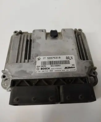 Opel Insignia A Engine control unit/module 55575319 55567952 0261209512