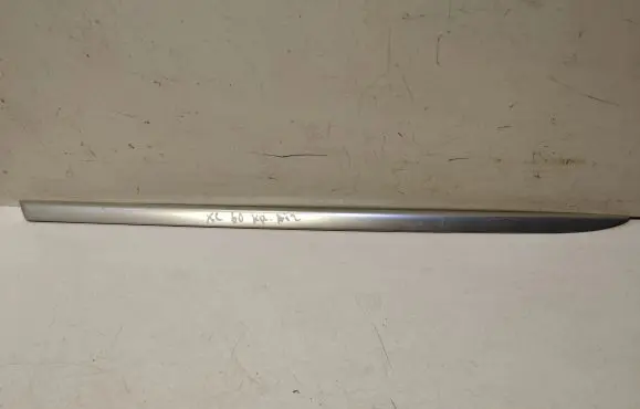 Volvo XC60 Rear side glass trim 