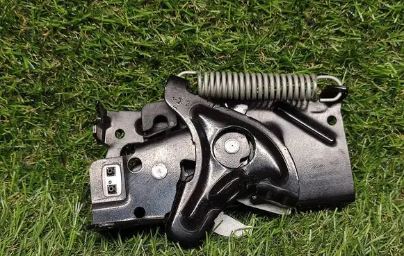 BMW 3 GT F34 Engine bonnet/hood lock/catch 7242548 724254810 124013
