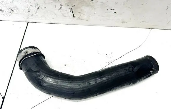 Jeep Grand Cherokee (WK) Air intake hose/pipe