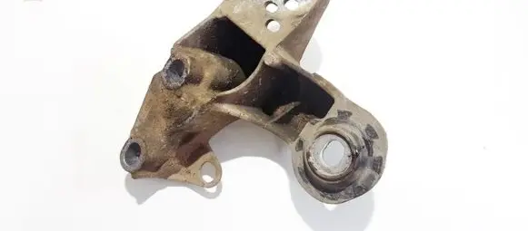 Audi A4 S4 B6 8E 8H Engine mounting bracket 8e0199351