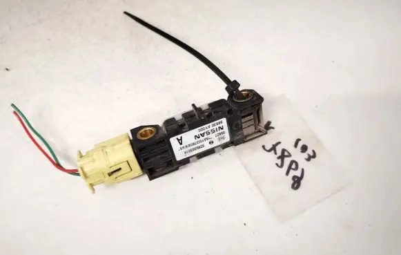 Nissan Primera Airbag deployment crash/impact sensor 98830ay000