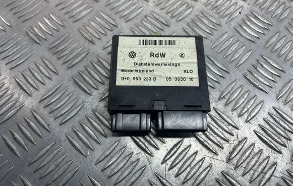 Volkswagen Golf III Alarm control unit/module 1H0953233D