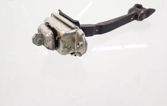 Skoda Octavia Mk2 (1Z) Front door check strap stopper 1Z0837249