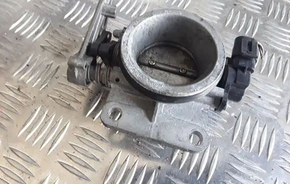 Renault Scenic I Throttle valve 7700875435