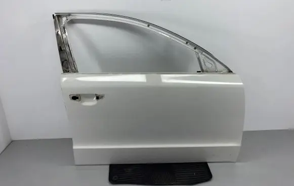 Skoda Superb B6 (3T) Front door