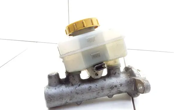 Subaru Forester SF Master brake cylinder