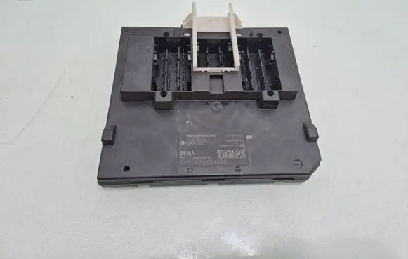 Skoda Octavia Mk3 (5E) Comfort/convenience module 5Q0937084S