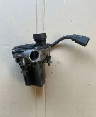 Audi RS6 C7 Secondary air pump 079959231C