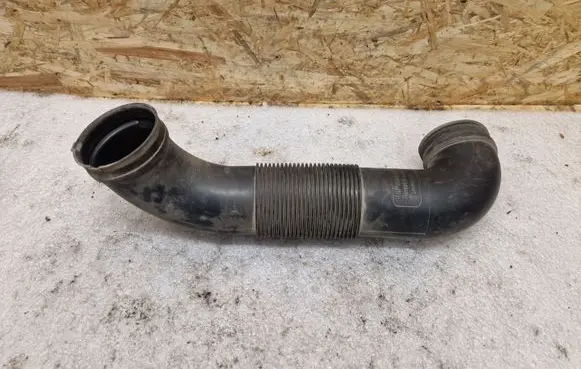 Opel Zafira B Air intake hose/pipe 55350318 329788454