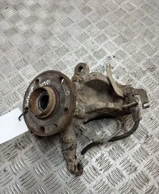 Skoda Octavia Mk2 (1Z) Front wheel hub 