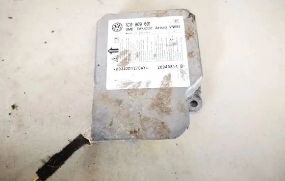 Skoda Octavia Mk1 (1U) Airbag control unit/module 1c0909601 5wk43120