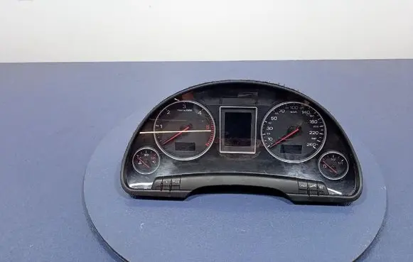 Speedometer (instrument cluster)