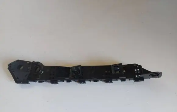 Subaru Legacy Front bumper mounting bracket F16786
