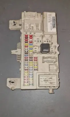 Ford Focus Fuse module 4m5t14a073dg 90900161S