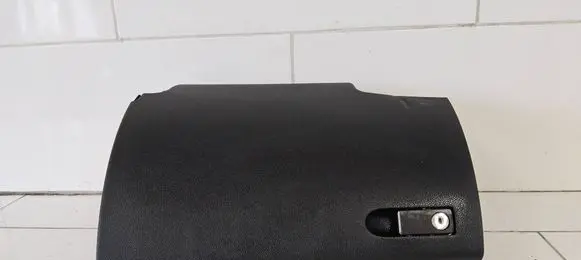 Mercedes-Benz C W204 Glove box A2046802691
