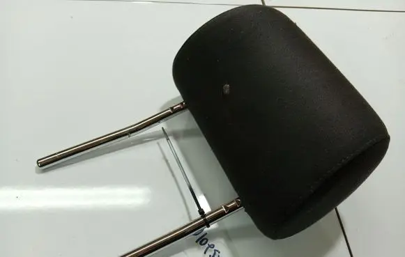 Audi A6 S6 C6 4F Front seat headrest 