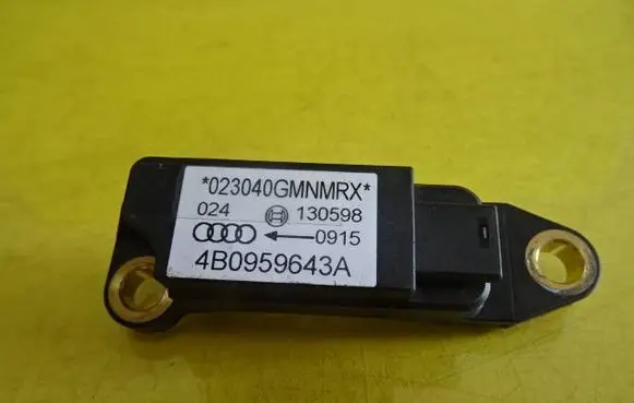 Audi A6 S6 C5 4B Airbag deployment crash/impact sensor 4B0959643A