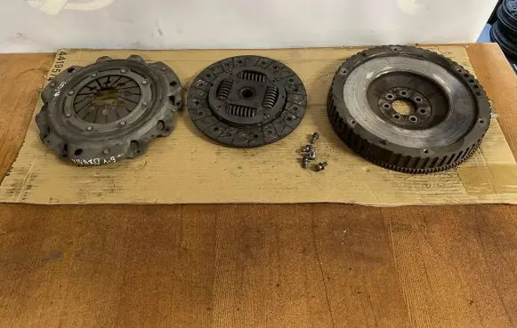 Opel Vivaro Clutch set kit 7700115373