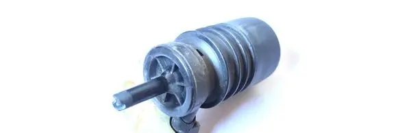 Volkswagen Golf III Windscreen/windshield washer pump