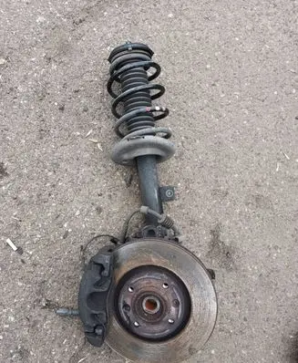 Citroen C4 II Front wheel hub