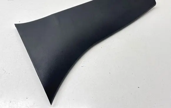 Jeep Grand Cherokee WL (B) pillar trim (bottom) 6QH13TRMAA 66592 MT2616