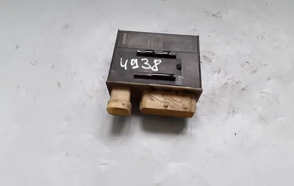 Peugeot 5008 Glow plug pre-heat relay 9662570880 018010953