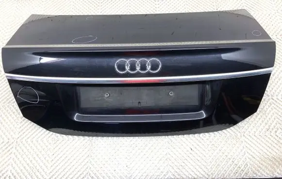 Tailgate/trunk/boot lid