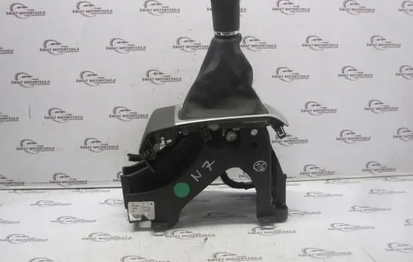 Nissan Micra K14 Gear shifter/selector
