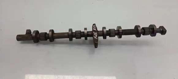 BMW X4 F26 Camshaft 7630747