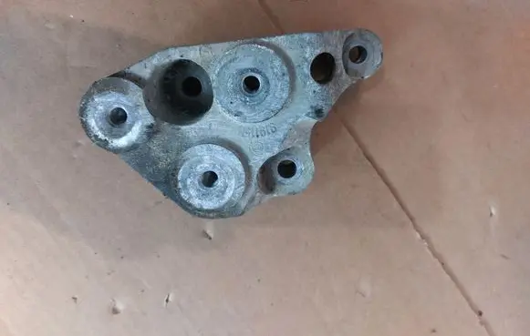 Opel Vectra C Gearbox mounting bracket 9191150