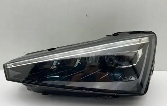 Skoda Scala Headlight/headlamp 657941015A
